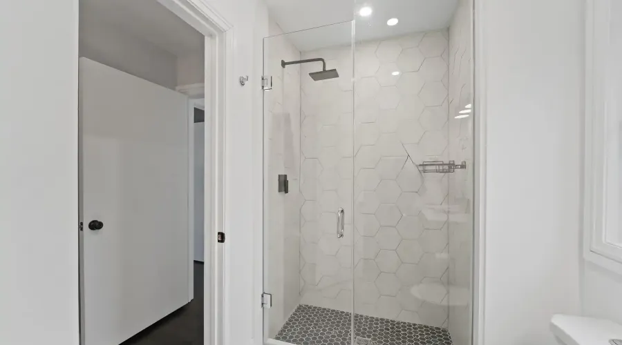 2814 Forks Of The Credit Road, Caledon, Ontario, L7K 2H5, Canada, 4 Bedrooms Bedrooms, ,6 BathroomsBathrooms,Residential,For Sale,2814 Forks Of The Credit Road,2034036