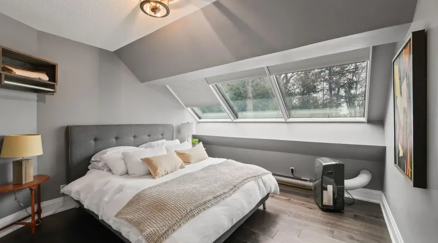 2814 Forks Of The Credit Road, Caledon, Ontario, L7K 2H5, Canada, 4 Bedrooms Bedrooms, ,6 BathroomsBathrooms,Residential,For Sale,2814 Forks Of The Credit Road,2034036