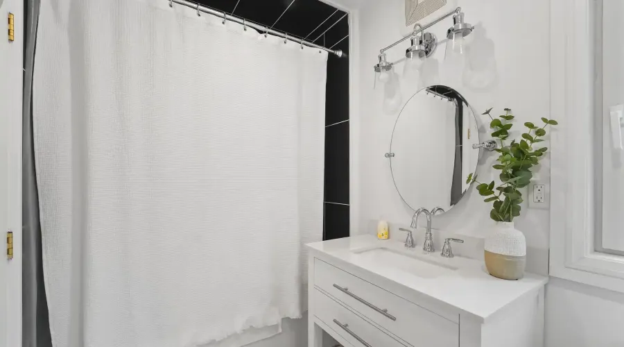 2814 Forks Of The Credit Road, Caledon, Ontario, L7K 2H5, Canada, 4 Bedrooms Bedrooms, ,6 BathroomsBathrooms,Residential,For Sale,2814 Forks Of The Credit Road,2034036