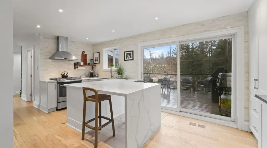 2814 Forks Of The Credit Road, Caledon, Ontario, L7K 2H5, Canada, 4 Bedrooms Bedrooms, ,6 BathroomsBathrooms,Residential,For Sale,2814 Forks Of The Credit Road,2034036