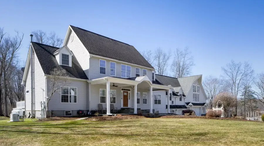 27 Smoke Ridge Road, Sherman, Connecticut, 06784, United States, 4 Bedrooms Bedrooms, 8 Rooms Rooms,3 BathroomsBathrooms,Residential,For Sale,Smoke Ridge,2036154