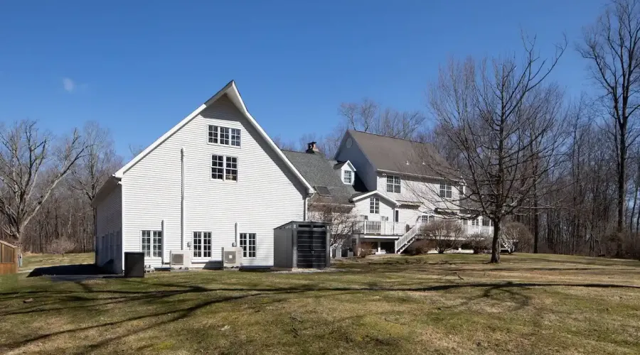 27 Smoke Ridge Road, Sherman, Connecticut, 06784, United States, 4 Bedrooms Bedrooms, 8 Rooms Rooms,3 BathroomsBathrooms,Residential,For Sale,Smoke Ridge,2036154