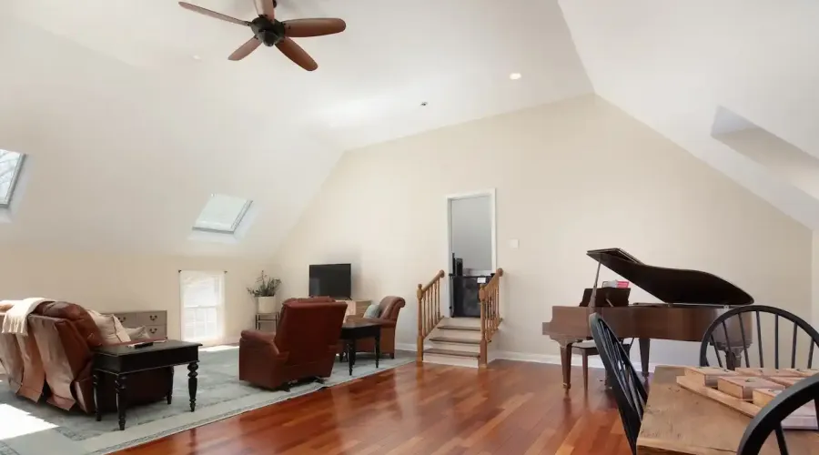 27 Smoke Ridge Road, Sherman, Connecticut, 06784, United States, 4 Bedrooms Bedrooms, 8 Rooms Rooms,3 BathroomsBathrooms,Residential,For Sale,Smoke Ridge,2036154