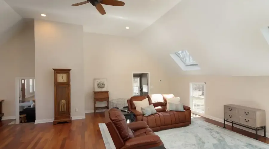 27 Smoke Ridge Road, Sherman, Connecticut, 06784, United States, 4 Bedrooms Bedrooms, 8 Rooms Rooms,3 BathroomsBathrooms,Residential,For Sale,Smoke Ridge,2036154