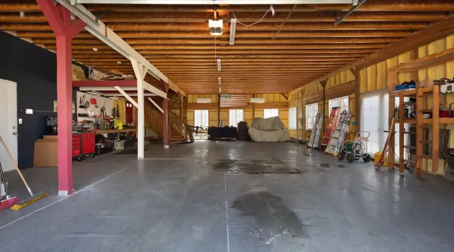 27 Smoke Ridge Road, Sherman, Connecticut, 06784, United States, 4 Bedrooms Bedrooms, 8 Rooms Rooms,3 BathroomsBathrooms,Residential,For Sale,Smoke Ridge,2036154