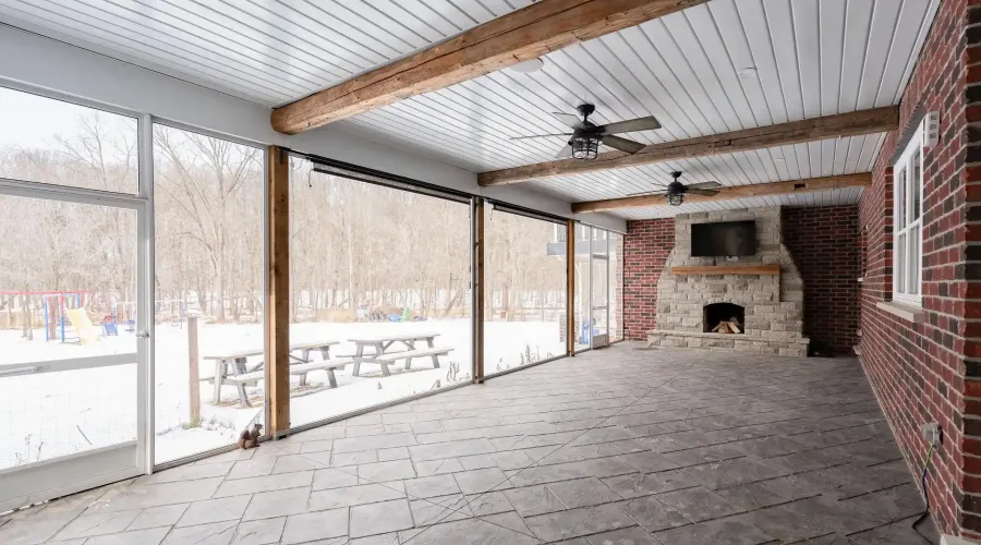 1096 Westbrook Road, Hamilton, Ontario, L0R 2A0, Canada, 7 Bedrooms Bedrooms, ,8 BathroomsBathrooms,Residential,For Sale,1096 Westbrook Road,2036394