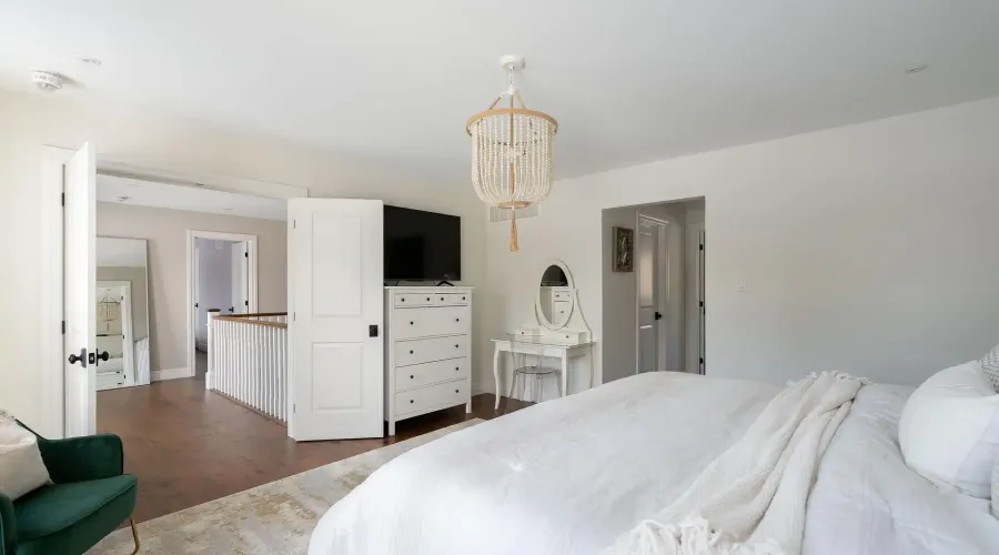 1096 Westbrook Road, Hamilton, Ontario, L0R 2A0, Canada, 7 Bedrooms Bedrooms, ,8 BathroomsBathrooms,Residential,For Sale,1096 Westbrook Road,2036394