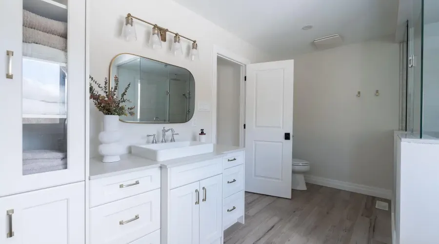 1096 Westbrook Road, Hamilton, Ontario, L0R 2A0, Canada, 7 Bedrooms Bedrooms, ,8 BathroomsBathrooms,Residential,For Sale,1096 Westbrook Road,2036394