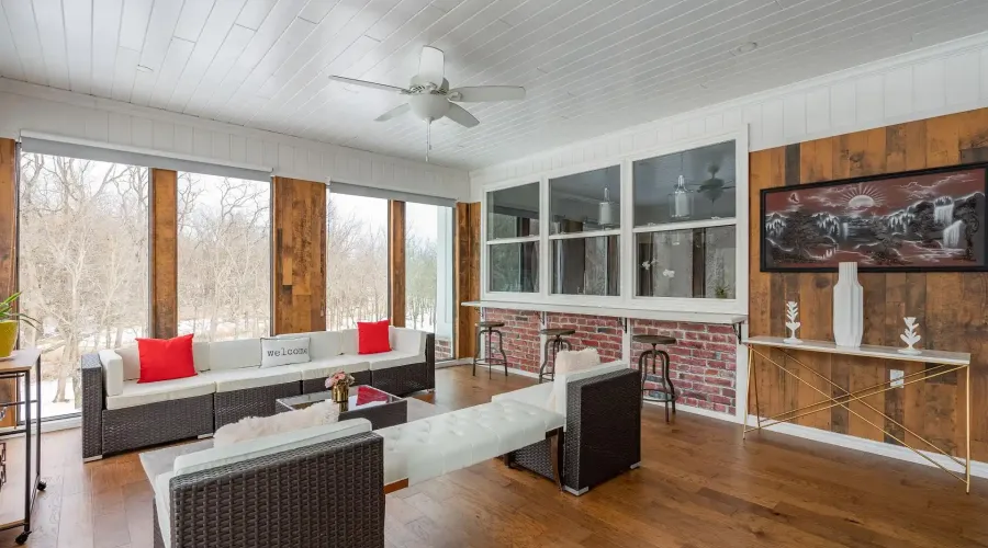 1096 Westbrook Road, Hamilton, Ontario, L0R 2A0, Canada, 7 Bedrooms Bedrooms, ,8 BathroomsBathrooms,Residential,For Sale,1096 Westbrook Road,2036394