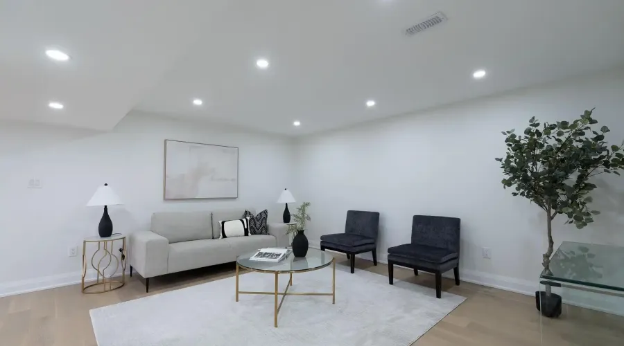 1096 Westbrook Road, Hamilton, Ontario, L0R 2A0, Canada, 7 Bedrooms Bedrooms, ,8 BathroomsBathrooms,Residential,For Sale,1096 Westbrook Road,2036394