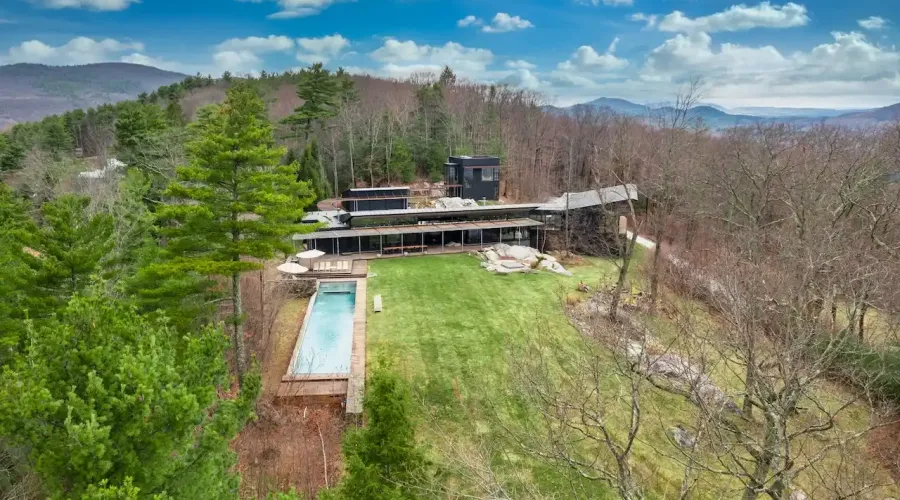 250 Long Pond Road, Great Barrington, Massachusetts, 01230, United States, 9 Bedrooms Bedrooms, 10 Rooms Rooms,7 BathroomsBathrooms,Residential,For Sale,Long Pond ,2037165