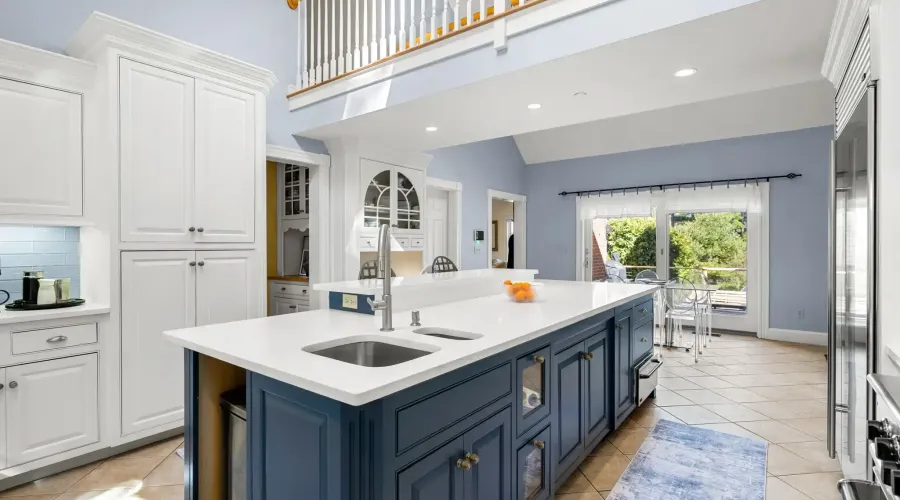 1 Gussett Road, Wenham, Massachusetts, 01984, United States, 5 Bedrooms Bedrooms, 10 Rooms Rooms,5 BathroomsBathrooms,Residential,For Sale,Gussett,2037166