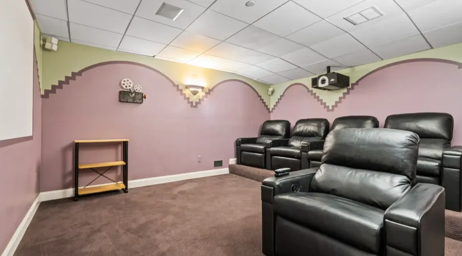 1 Gussett Road, Wenham, Massachusetts, 01984, United States, 5 Bedrooms Bedrooms, 10 Rooms Rooms,5 BathroomsBathrooms,Residential,For Sale,Gussett,2037166