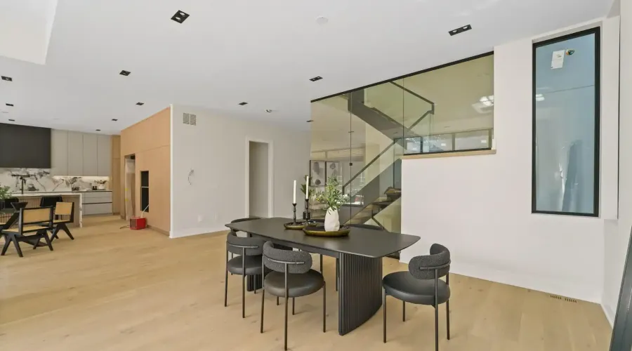 362 Meadow Wood Lane, Mississauga, Ontario, L5J 2S9, Canada, 4 Bedrooms Bedrooms, ,7 BathroomsBathrooms,Residential,For Sale,362 Meadow Wood Lane,2038947