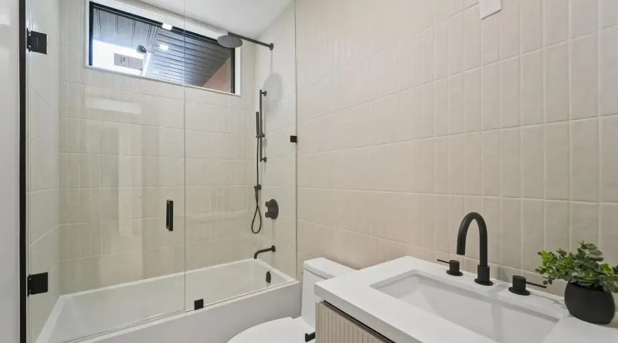 362 Meadow Wood Lane, Mississauga, Ontario, L5J 2S9, Canada, 4 Bedrooms Bedrooms, ,7 BathroomsBathrooms,Residential,For Sale,362 Meadow Wood Lane,2038947