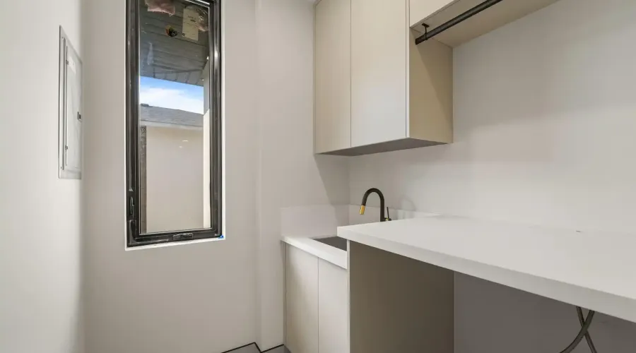 362 Meadow Wood Lane, Mississauga, Ontario, L5J 2S9, Canada, 4 Bedrooms Bedrooms, ,7 BathroomsBathrooms,Residential,For Sale,362 Meadow Wood Lane,2038947