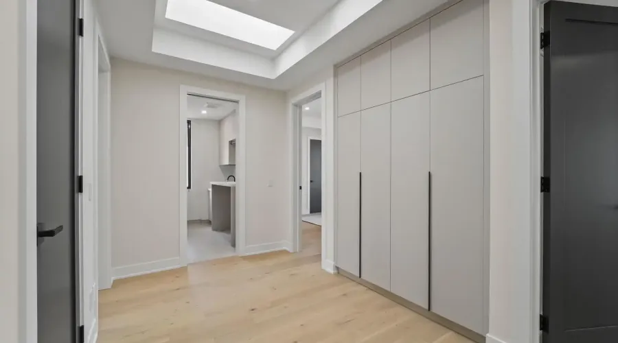 362 Meadow Wood Lane, Mississauga, Ontario, L5J 2S9, Canada, 4 Bedrooms Bedrooms, ,7 BathroomsBathrooms,Residential,For Sale,362 Meadow Wood Lane,2038947