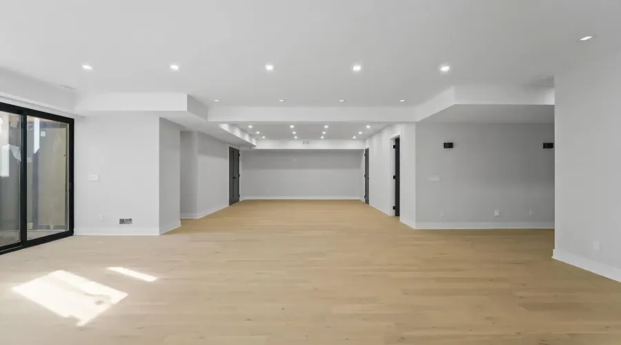 362 Meadow Wood Lane, Mississauga, Ontario, L5J 2S9, Canada, 4 Bedrooms Bedrooms, ,7 BathroomsBathrooms,Residential,For Sale,362 Meadow Wood Lane,2038947