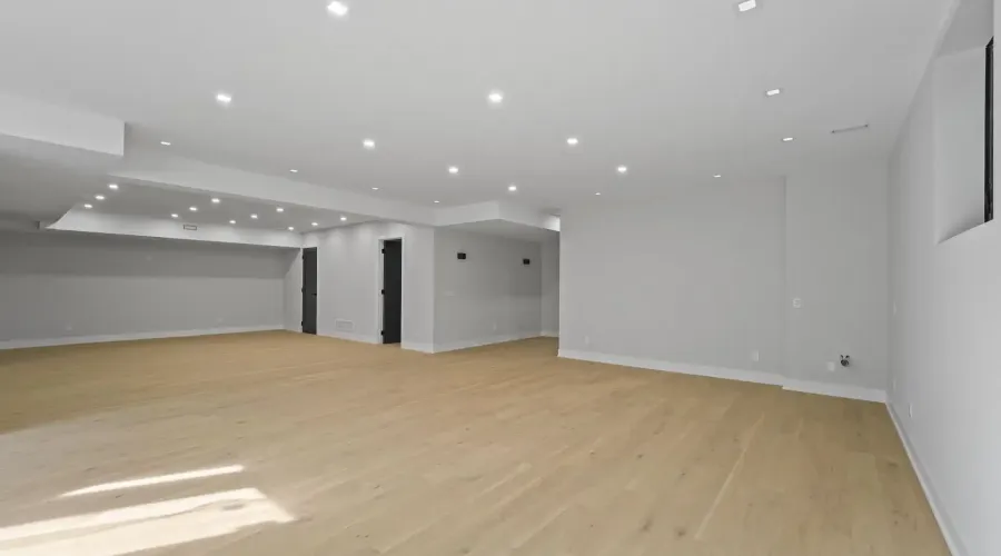 362 Meadow Wood Lane, Mississauga, Ontario, L5J 2S9, Canada, 4 Bedrooms Bedrooms, ,7 BathroomsBathrooms,Residential,For Sale,362 Meadow Wood Lane,2038947