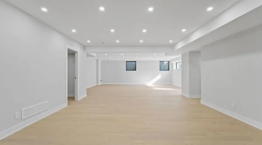 362 Meadow Wood Lane, Mississauga, Ontario, L5J 2S9, Canada, 4 Bedrooms Bedrooms, ,7 BathroomsBathrooms,Residential,For Sale,362 Meadow Wood Lane,2038947