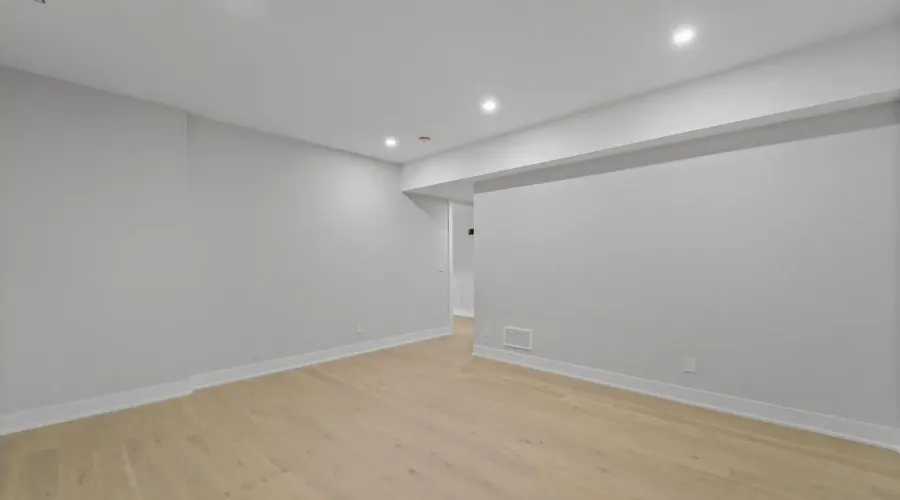 362 Meadow Wood Lane, Mississauga, Ontario, L5J 2S9, Canada, 4 Bedrooms Bedrooms, ,7 BathroomsBathrooms,Residential,For Sale,362 Meadow Wood Lane,2038947