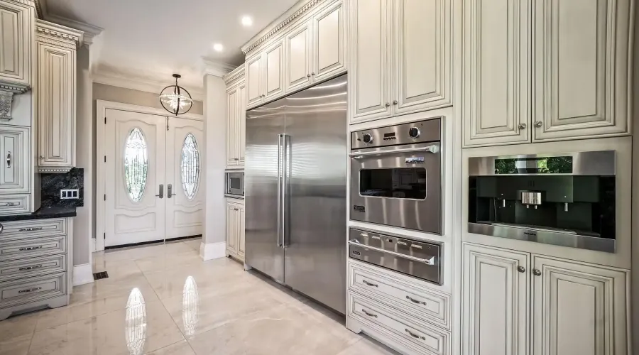 119 Ishwar Drive, Georgian Bluffs, Ontario, N0H 1S0, Canada, 4 Bedrooms Bedrooms, ,7 BathroomsBathrooms,Residential,For Sale,119 Ishwar Drive,2039070