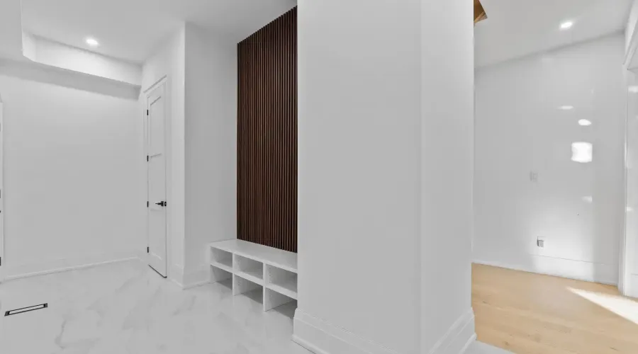 1610 Kenmuir Avenue, Mississauga, Ontario, L5G 4B5, Canada, 5 Bedrooms Bedrooms, ,6 BathroomsBathrooms,Residential,For Sale,1610 Kenmuir Avenue,2041824