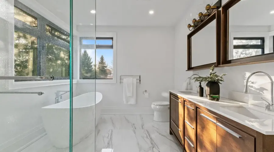 1610 Kenmuir Avenue, Mississauga, Ontario, L5G 4B5, Canada, 5 Bedrooms Bedrooms, ,6 BathroomsBathrooms,Residential,For Sale,1610 Kenmuir Avenue,2041824
