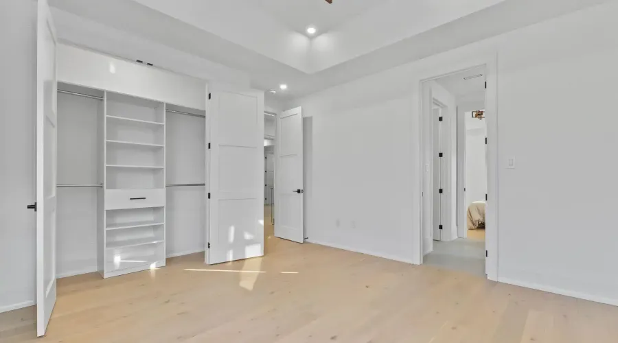 1610 Kenmuir Avenue, Mississauga, Ontario, L5G 4B5, Canada, 5 Bedrooms Bedrooms, ,6 BathroomsBathrooms,Residential,For Sale,1610 Kenmuir Avenue,2041824