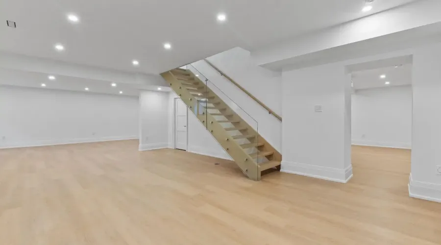 1610 Kenmuir Avenue, Mississauga, Ontario, L5G 4B5, Canada, 5 Bedrooms Bedrooms, ,6 BathroomsBathrooms,Residential,For Sale,1610 Kenmuir Avenue,2041824