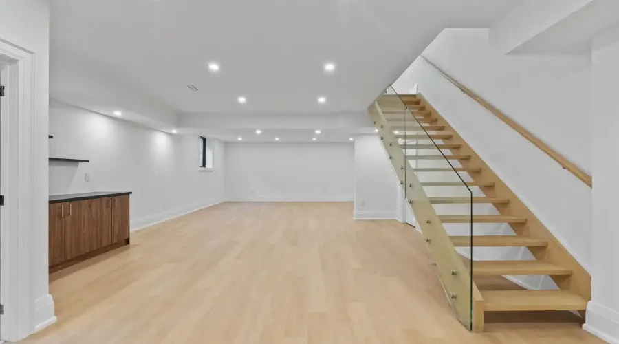 1610 Kenmuir Avenue, Mississauga, Ontario, L5G 4B5, Canada, 5 Bedrooms Bedrooms, ,6 BathroomsBathrooms,Residential,For Sale,1610 Kenmuir Avenue,2041824