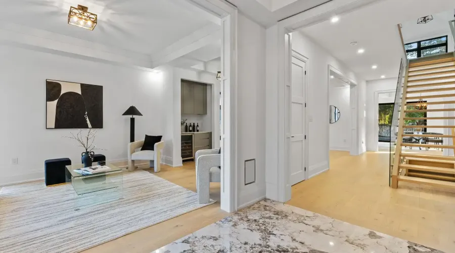 1610 Kenmuir Avenue, Mississauga, Ontario, L5G 4B5, Canada, 5 Bedrooms Bedrooms, ,6 BathroomsBathrooms,Residential,For Sale,1610 Kenmuir Avenue,2041824