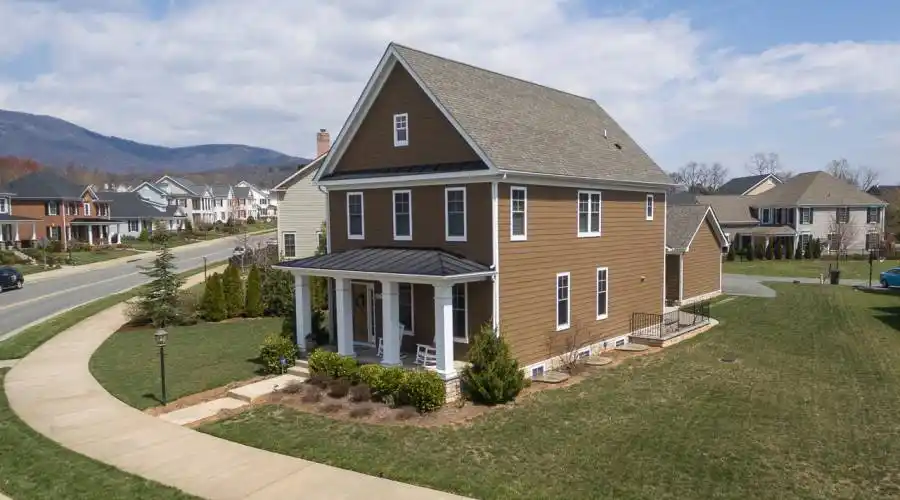 8017 West End Drive,Crozet,Virginia 22932,United States,4 Bedrooms Bedrooms,15 Rooms Rooms,3 BathroomsBathrooms,Residential,West End Drive,201621