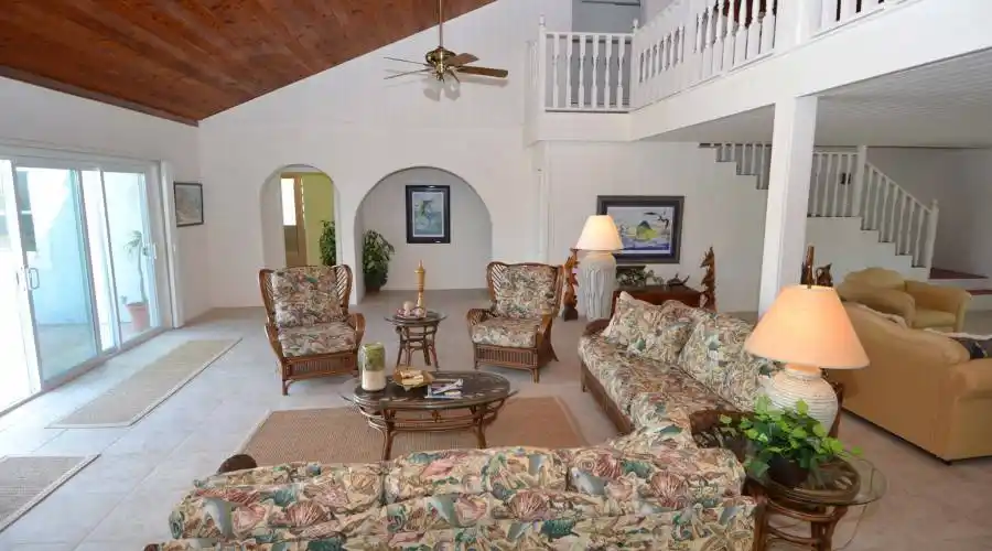 Jib-Boom Drive,Treasure Cay,Abaco,Bahamas,5 Bedrooms Bedrooms,4.5 BathroomsBathrooms,Residential,Jib-Boom Drive,202447