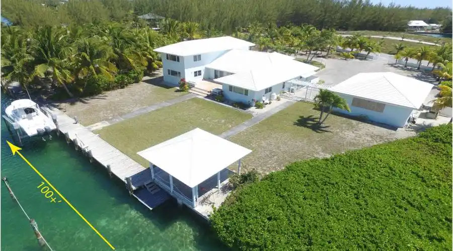 Jib-Boom Drive,Treasure Cay,Abaco,Bahamas,5 Bedrooms Bedrooms,4.5 BathroomsBathrooms,Residential,Jib-Boom Drive,202447