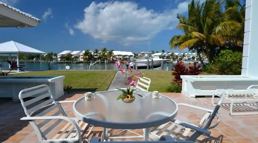 Jib-Boom Drive,Treasure Cay,Abaco,Bahamas,5 Bedrooms Bedrooms,4.5 BathroomsBathrooms,Residential,Jib-Boom Drive,202447
