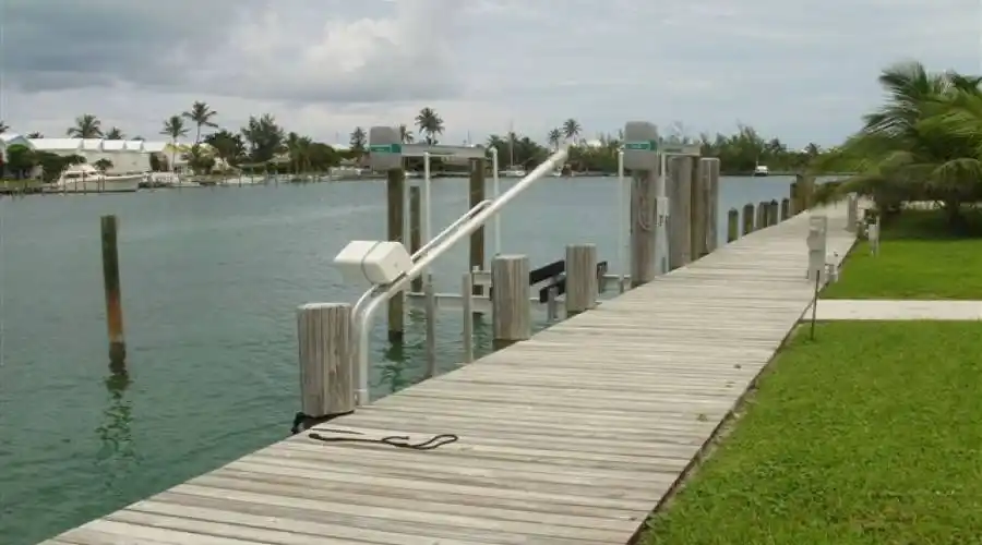 Jib-Boom Drive,Treasure Cay,Abaco,Bahamas,5 Bedrooms Bedrooms,4.5 BathroomsBathrooms,Residential,Jib-Boom Drive,202447