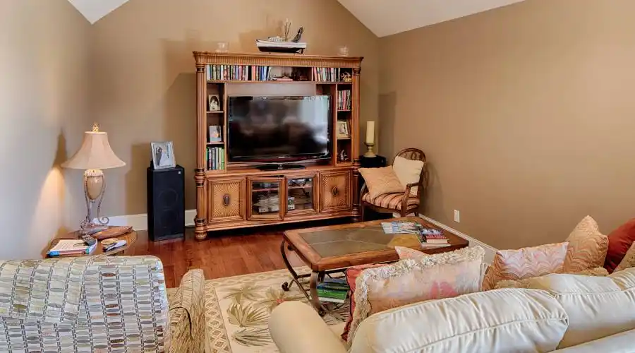 22 Sherbrooke Avenue,Bluffton,South Carolina 29910,United States,3 Bedrooms Bedrooms,3 Rooms Rooms,3 BathroomsBathrooms,Residential,Sherbrooke Avenue,203837