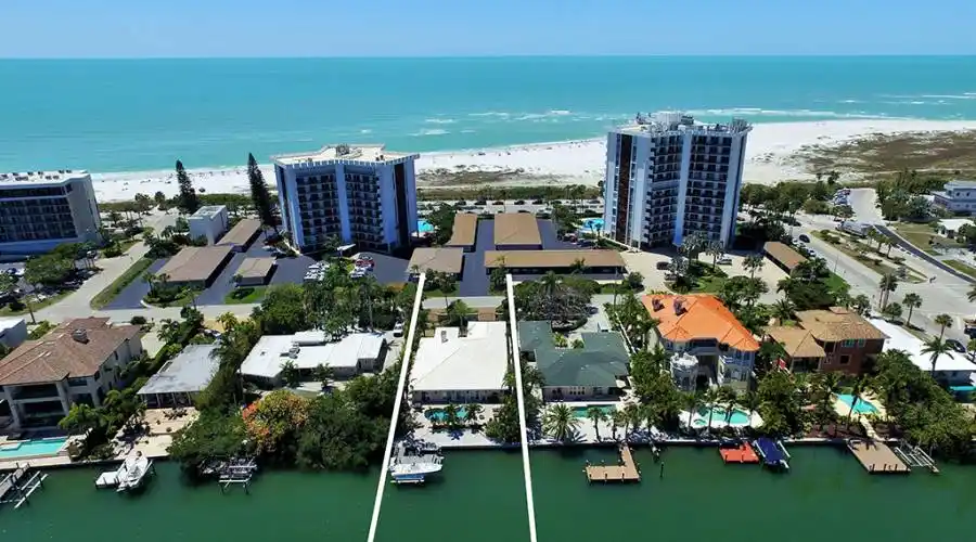 85 S Polk Drive,Sarasota,Florida 34236,United States,3 Bedrooms Bedrooms,7 Rooms Rooms,3 BathroomsBathrooms,Residential,S Polk,1,204358