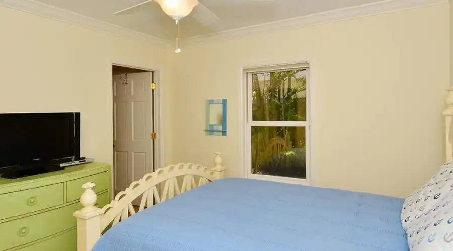85 S Polk Drive,Sarasota,Florida 34236,United States,3 Bedrooms Bedrooms,7 Rooms Rooms,3 BathroomsBathrooms,Residential,S Polk,1,204358