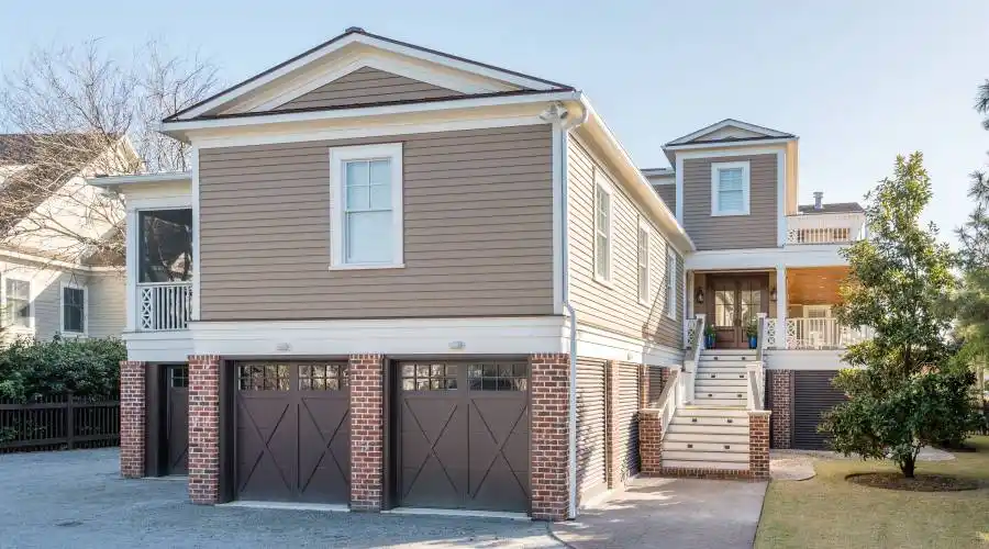 106 Charleston Blvd,Isle of Palms,South Carolina 29451,United States,8 Bedrooms Bedrooms,16 Rooms Rooms,10 BathroomsBathrooms,Waterfront,Charleston,2,210770