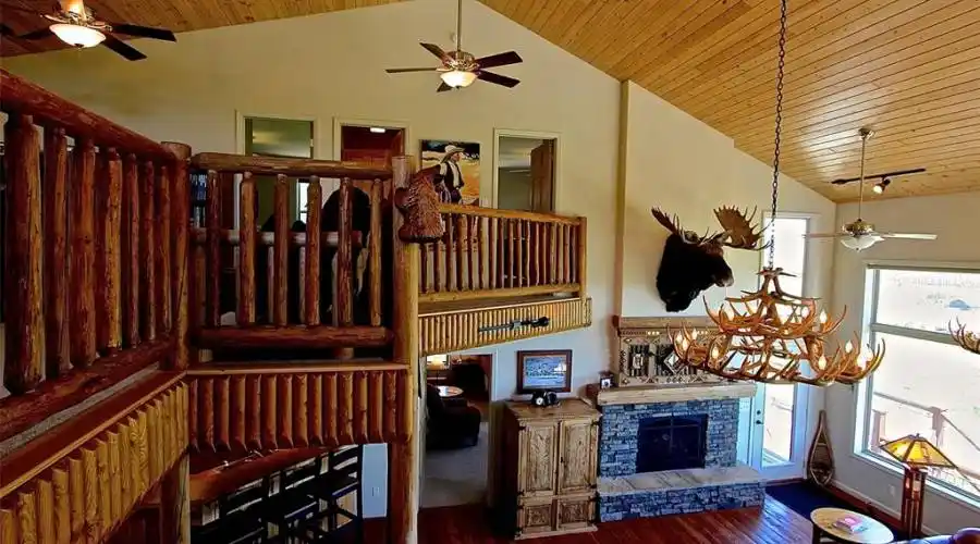 101 Old Horse Butte,West Yellowstone,Montana 59758,United States,4 Bedrooms Bedrooms,4 BathroomsBathrooms,Residential,Old Horse Butte,213804
