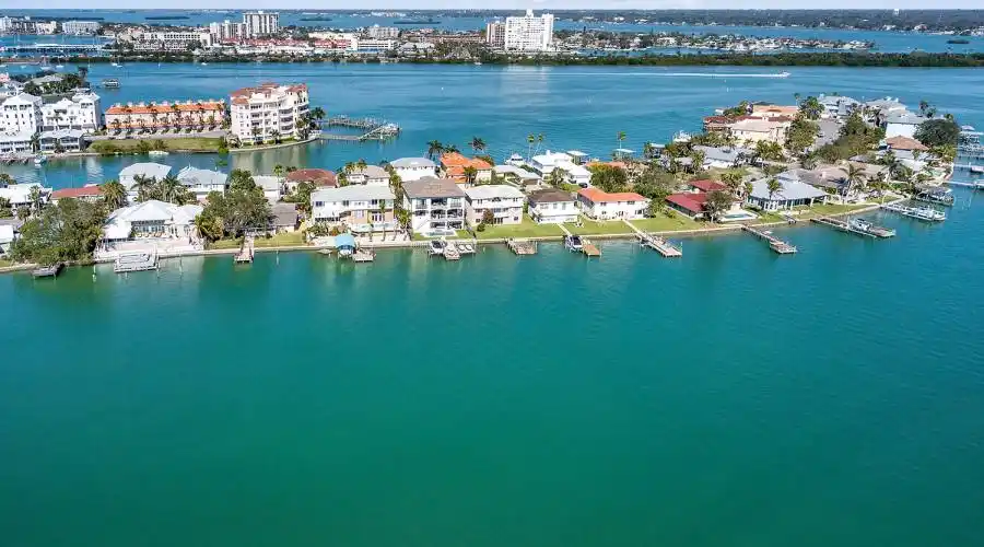 676 Bayway Blvd,CLEARWATER BEACH,Florida 33767,United States,3 Bedrooms Bedrooms,3 BathroomsBathrooms,Residential,Bayway Blvd,213808