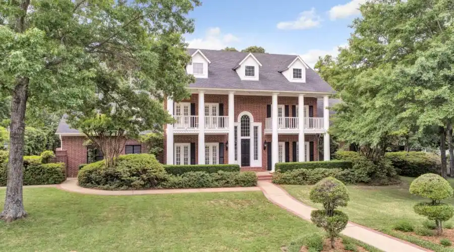 2002 Canberra Court,Tyler,Texas 75703,United States,5 Bedrooms Bedrooms,15 Rooms Rooms,4 BathroomsBathrooms,Residential,Canberra Court,213873