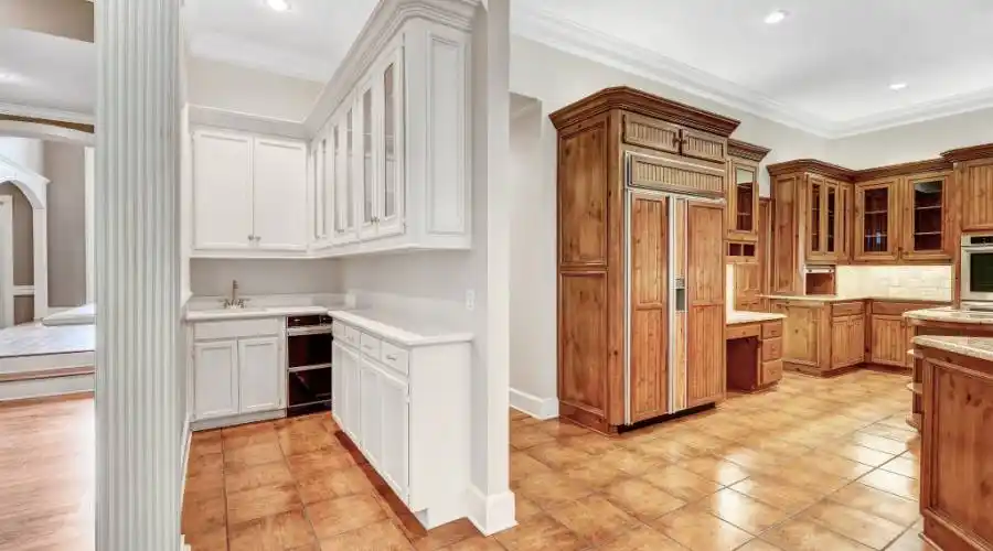 2002 Canberra Court,Tyler,Texas 75703,United States,5 Bedrooms Bedrooms,15 Rooms Rooms,4 BathroomsBathrooms,Residential,Canberra Court,213873