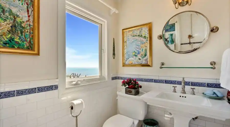 827 Buena Vista Way,Laguna Beach,California 92651,United States,3 Bedrooms Bedrooms,4 Rooms Rooms,2 BathroomsBathrooms,Residential,Buena Vista Way,1,215306