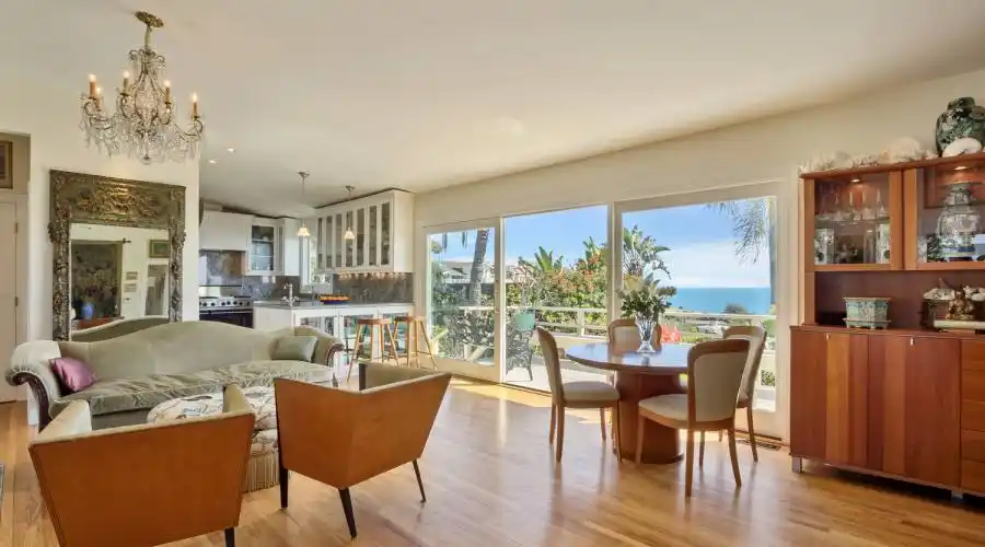 827 Buena Vista Way,Laguna Beach,California 92651,United States,3 Bedrooms Bedrooms,4 Rooms Rooms,2 BathroomsBathrooms,Residential,Buena Vista Way,1,215306