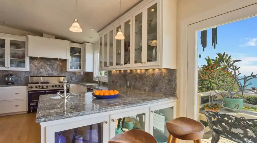827 Buena Vista Way,Laguna Beach,California 92651,United States,3 Bedrooms Bedrooms,4 Rooms Rooms,2 BathroomsBathrooms,Residential,Buena Vista Way,1,215306