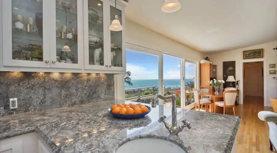 827 Buena Vista Way,Laguna Beach,California 92651,United States,3 Bedrooms Bedrooms,4 Rooms Rooms,2 BathroomsBathrooms,Residential,Buena Vista Way,1,215306