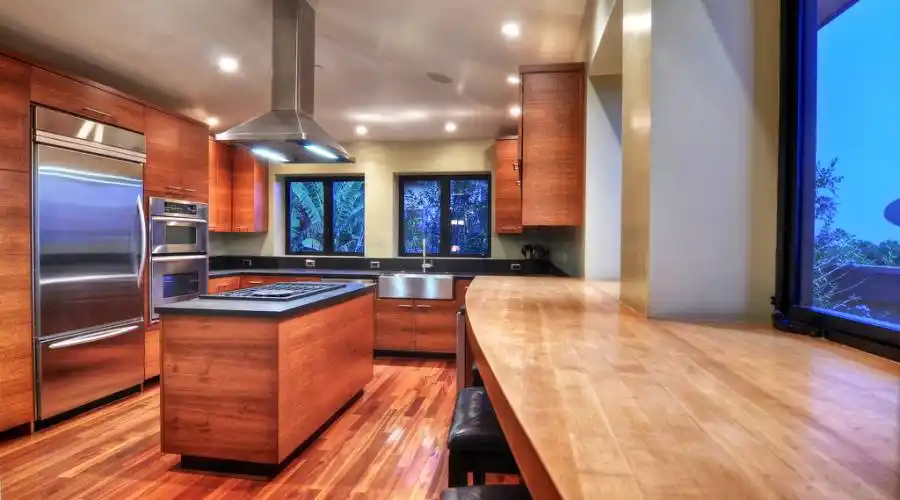 283 Upland,Laguna Beach,California 92651,United States,3 Bedrooms Bedrooms,5 Rooms Rooms,2 BathroomsBathrooms,Residential,Upland,215327
